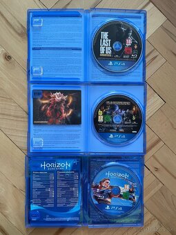 PS4 SLIM 1TB (2 ovladace / 3 hry) - 14