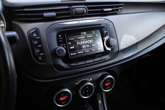 Alfa Romeo Giulietta (2015) - 14