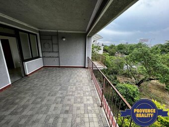 PREDAJ : 6 - izbový, dvojgeneračný rodinný dom - Komárno - 14