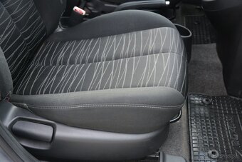 Mazda 2 1.40 Benzín - 14