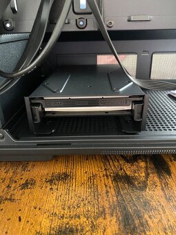 🖥️ PC skrinka – Zalman P10 Black - 14