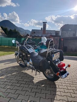 Suzuki Intruder 1500 - 14