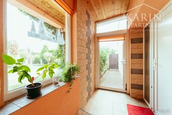 REZERVOVANÉ:3i rodinný dom po rekonštrukcii s krytou terasou - 14