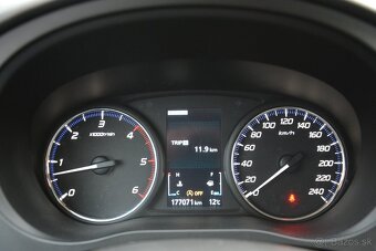 Mitsubishi Outlander 2.20 4×4 SR. voz, 7miestne - 14