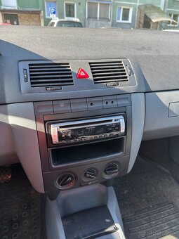 Škoda fabia 1.4 mpi sedan - 14