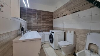 Predám RD v BB, Šalková, slnečný pozemok 1200m2 - 14