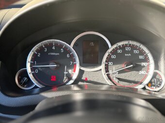 Suzuki Swift SPORT - 14