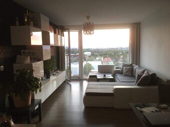 NOVOSTAVBA 3 IZBOVÝ BYT - VÝHĽAD NA CELU BRATISLAVU - 14