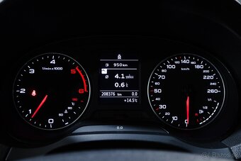 Audi A3 Sportback 1.6 TDI 105k M6 Style Ambition / Výhrev / - 14