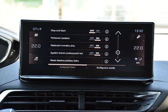 Peugeot 5008 2.0 BlueHDi 180k EAT8 GT 7_MIESTNE SR 2021 DPH - 14
