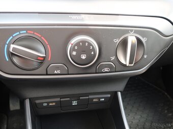 Hyundai i20 1.2i 62kW COMFORT CLUB TAŽNÉ ZÁRUKA ČR 1MAJITEL - 14