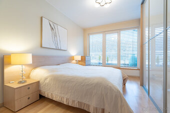 LUXUSNÝ 4 IZB BYT (Penthouse) s TERASOU s VÝHĽADOM na MESTO - 14