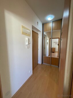 Prenajmem 2 izbový byt Žilina-Vlčince - 14