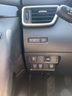 Nissan Qashqai 1,5 DCI, 81 KW, r.v.: 2015 - nová STK - 14