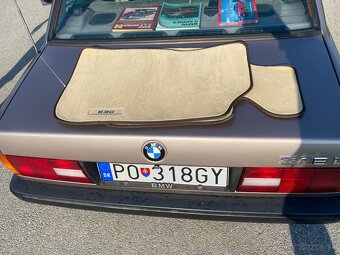 Bmw E30 coupe - 14