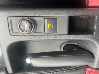 Audi A3 sportback 2.0 TDI DSG r.v 2010 bixenon navi s line - 14