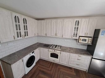OPRAVA -RENOVÁCIA -VÝROBA - KUCHYNSKÉ LINKY, VSTAVANÉ SKRINE - 14