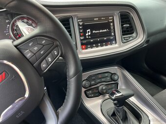 Dodge Challenger Coupé 362kw Automat - 14