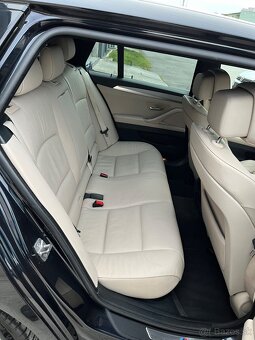 BMW Rad 5 F11 530D M-Packet = Navi, A/T, F1 Riadenie = - 14