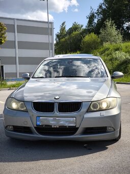Predám BMW E90 320D (diesel), nové zimné pneu, nová STK - 14