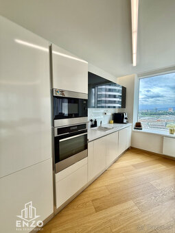 PRENÁJOM - LUXUSNÝ 4i BYT - PANORAMA CITY - 14