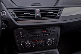 BMW X1 r.2010 , 110kw 4x4 - 14