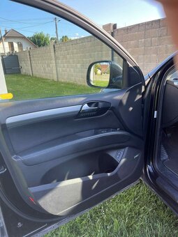 Audi Q7 3.0 TDI quattro tiptronic - 14
