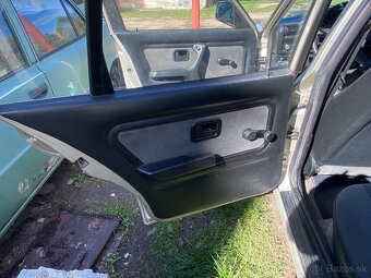 Predám BMW E30 - 14