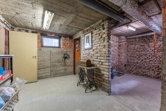 PREDAJ Útulný 4 izb. RD s garážou, pivnicou a veľkým pozemom - 14