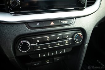 Kia Ceed SW 1.5 T-GDi Silver 1. majitel v záruke. - 14