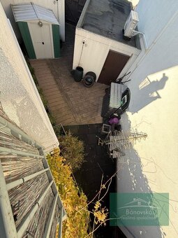 3 izbový byt v radovej zástavbe s vlastným parkovaním,  Majo - 14