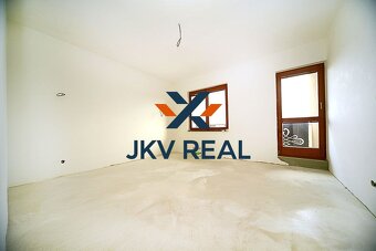 4 izbový rodinný dom s garážou v tichej lokalite - 14