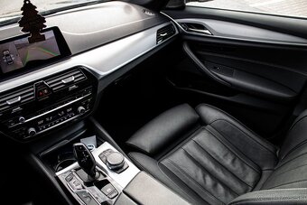 BMW Rad 5 530d xDrive A/T Záruka aj na splátky - 14