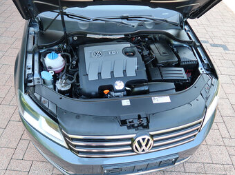 Volkswagen Passat Variant 1.6 TDI 2013  Facelift - NAVI PDC - 14