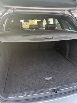 Škoda Superb Combi 2.0 TDI L&K DSG - 14