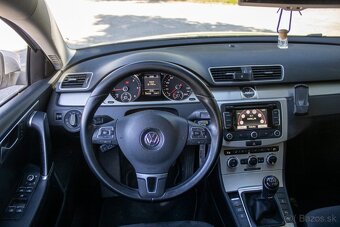 Volkswagen Passat b7 Variant 2.0 TDI Highline - 14