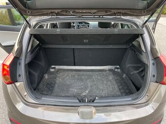 KIA Cee’d 1.6 CRDi Platinum – TOP výbava - 14