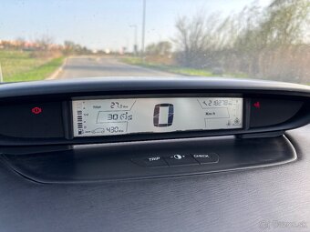 Citroën C4 sedan 1.6 benzín STK/EK 02/2027 - 14