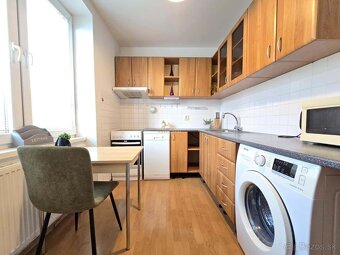 Väčší zariadený 2-izb. byt 56m² blízko CENTRA / Južná trieda - 14