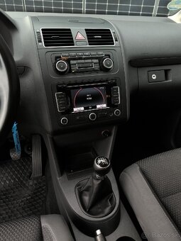 VW Touran 2.0TDi 103kw | Ťažné | VELKÝ SERVIS | MANUÁL - 14
