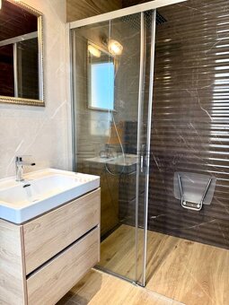 Na prenájom 4 izbový rodinný dom, novostavba, Pata, ul. Pod - 14