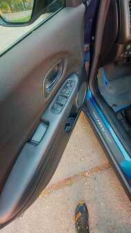 Honda HR-V 1.5 i-VTEC Elegance CVT -  AJ NA SPLÁTKY - 14