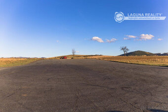 Atraktívny pozemok na podnikanie (3 ha) pri Klčove - 14