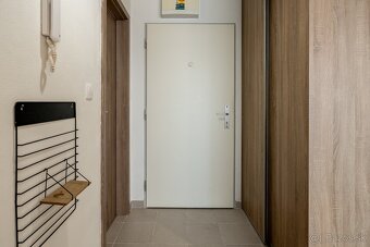 Na prenájom 2-izb. byt 57,88m2 s terasou a park. státím v pr - 14