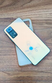 Xiaomi Redmi Note 11 Pro; 6,67“ AMOLED; 128GB; Android 13 - 14