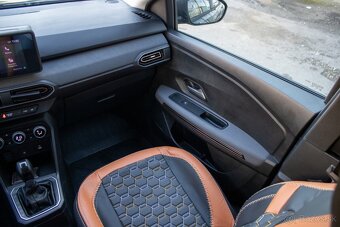Dacia Jogger Extreme HYBRID - 14