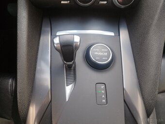 DS 5 4x4 HYBRID AUTOMAT, r.v.: 3/2017 - 14