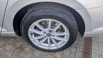 VW Passat Variant 2.0 TDI 110kW DSG LED 10/2020 - 14