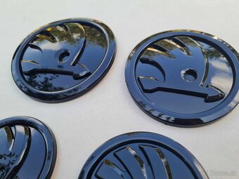 Čierne / karbónové znaky - logo na ŠKODA - 14