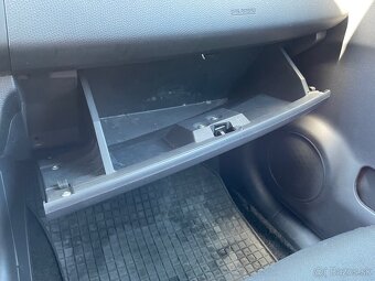 Suzuki Swift 1,3 - 14